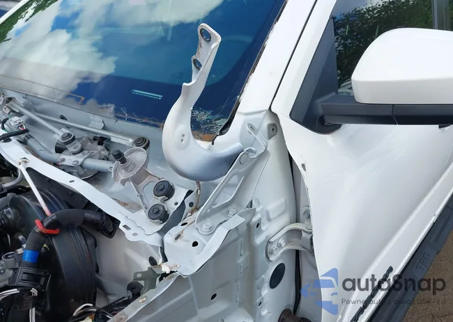 3TYLB5JN6RT051063: 43476198