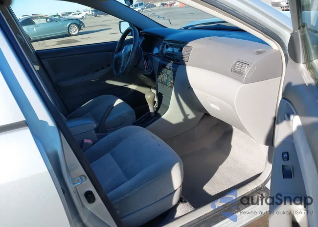 1NXBR32EX8Z977879: 43476205