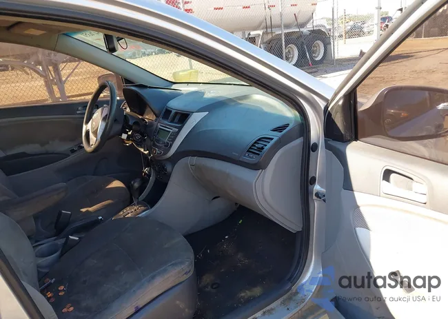 KMHCT4AE3CU093725: 43476351