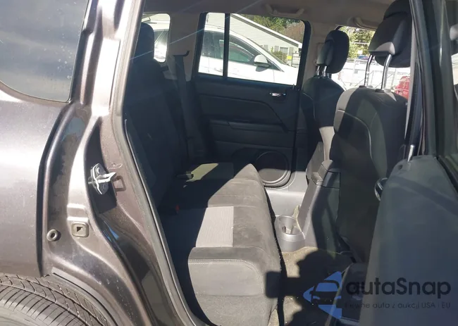 1C4NJDBB9GD723406: 43477691