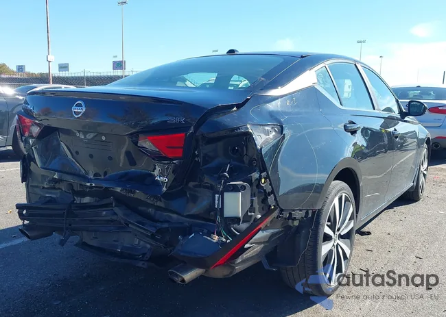 1N4BL4CW7LC262937: 43477758