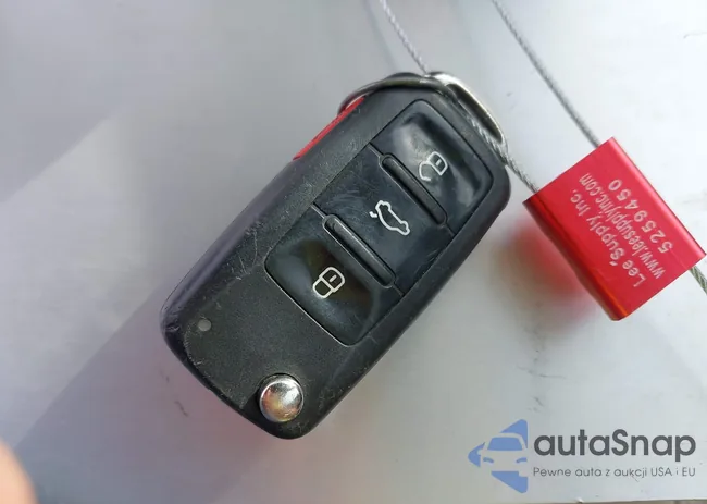 3VWD17AJ1EM336613: 43477808