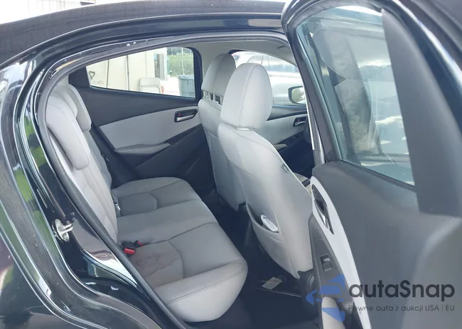 3MYDLBYV6KY523019: 43477982