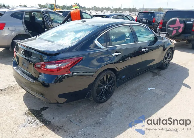 1N4AL3APXJC286339: 43477164