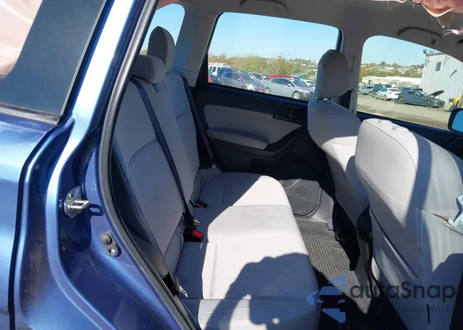 JF2SJAAC0JH523821: 43478490