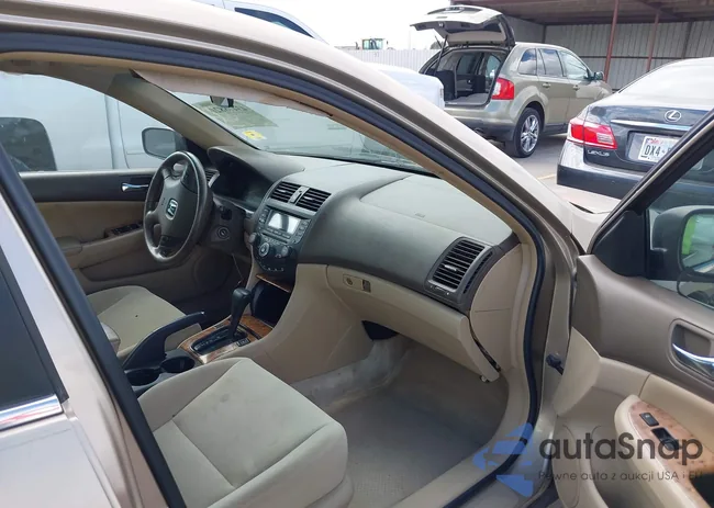 1HGCM56824A113946: 43478820