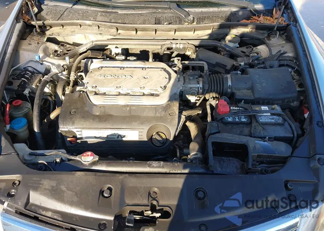 1HGCP3F80BA022683: 43478993