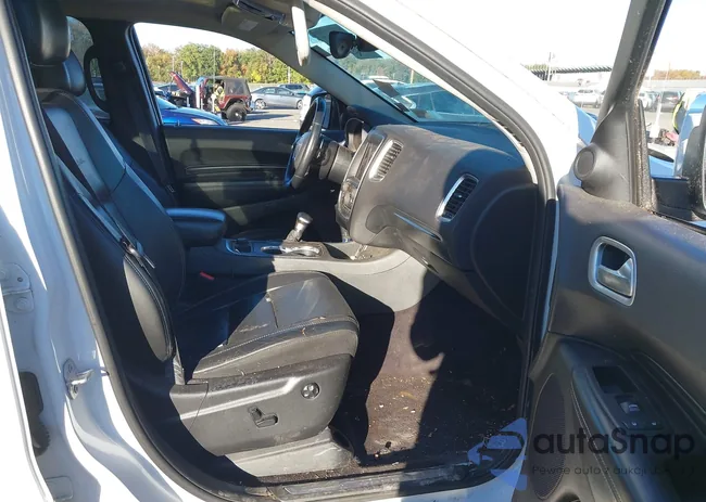 1C4SDJET8JC101647: 43478152