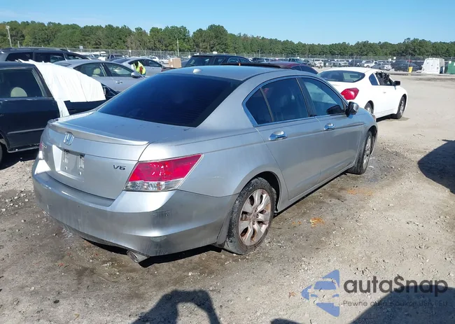 1HGCP3F84AA028646: 43479580