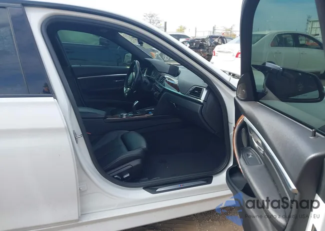 WBA8B7G55HNU37219: 43479957