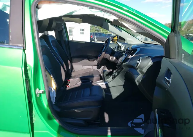 1G1JG6SB0F4136236: 43479263