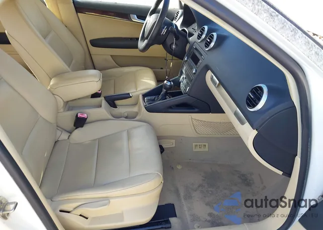 WAUKJAFM7CA018870: 43479318