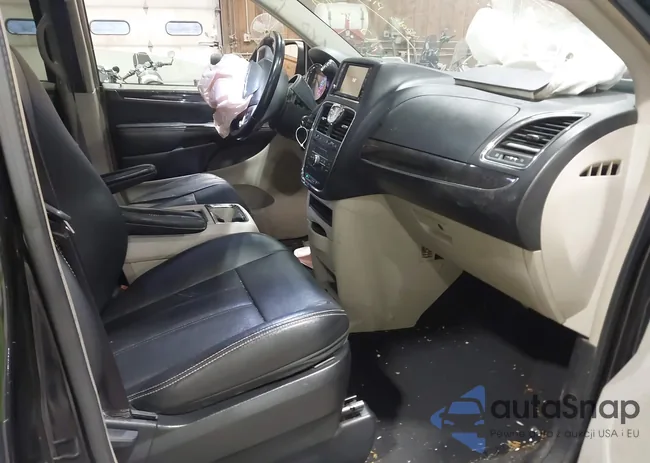 2C4RC1BG6FR664803: 43479373