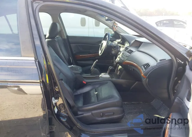 1HGCP2F89BA091057: 43480682