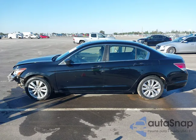 1HGCP2F84CA032970: 43480848