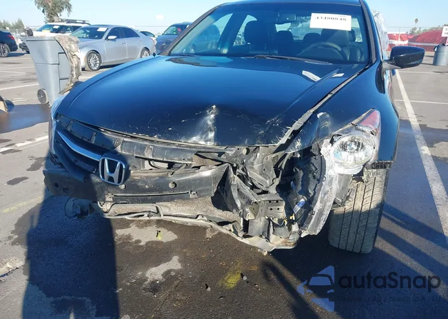 1HGCP2F84CA032970: 43480848