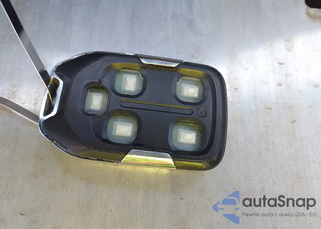 3GCPWCED9LG304552: 43481492