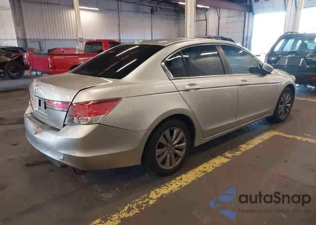 1HGCP2F83CA005470: 43481709