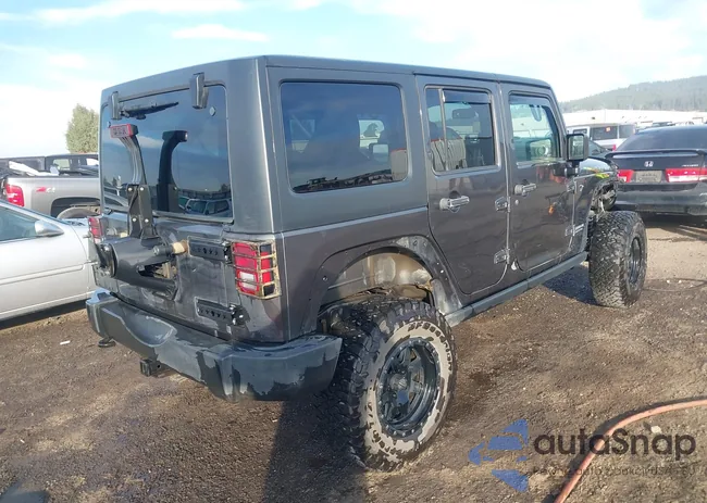 1C4BJWFG7GL292185: 43481792