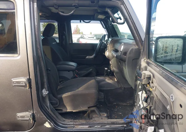 1C4BJWFG7GL292185: 43481792