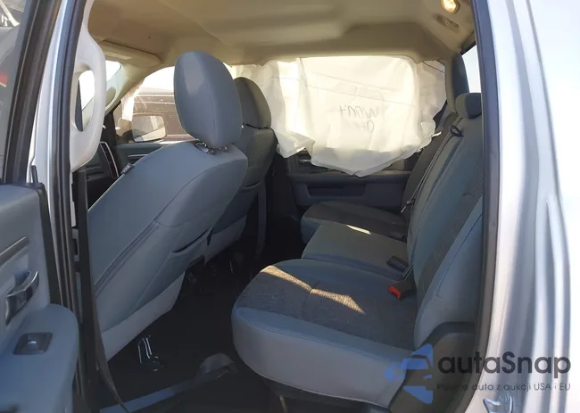 1C6RR6LT5KS552128: 43482013