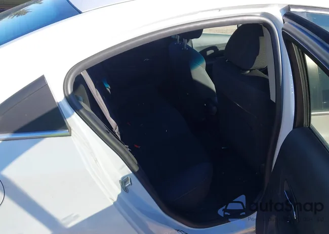 1G1PE5SB7G7145588: 43481183