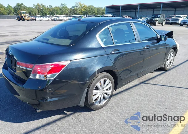 1HGCP2F87BA074838: 43481231