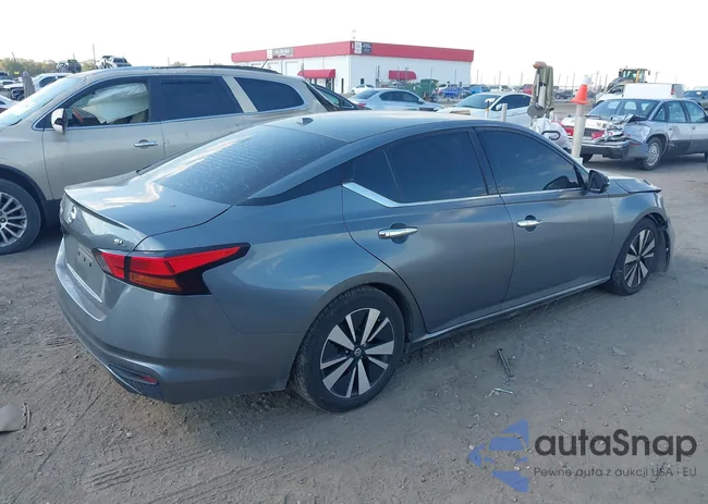 1N4BL4EV0KC196363: 43482557