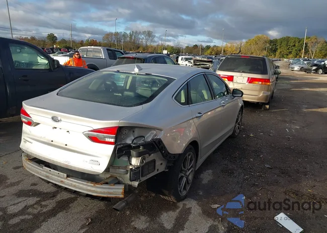 3FA6P0CD1KR237903: 43482580