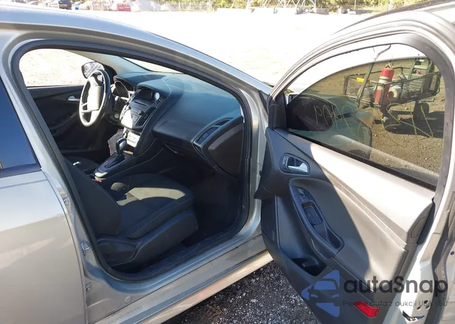 1FADP3F2XFL273919: 43482909