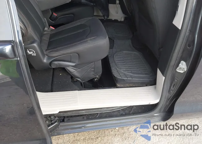 2C4RC1FG4LR109077: 43482113