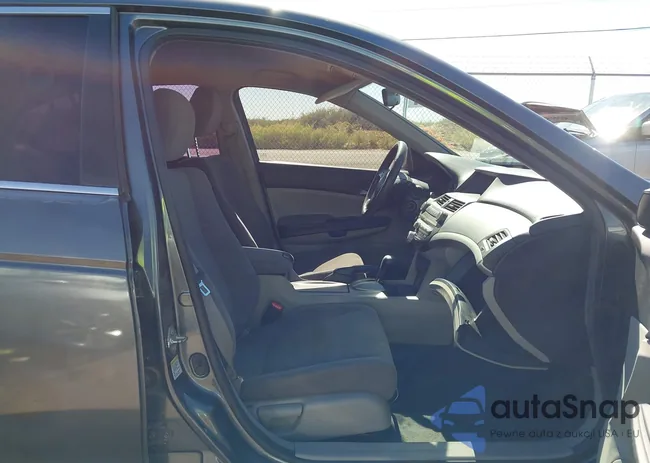 1HGCP2F43CA018426: 43482450