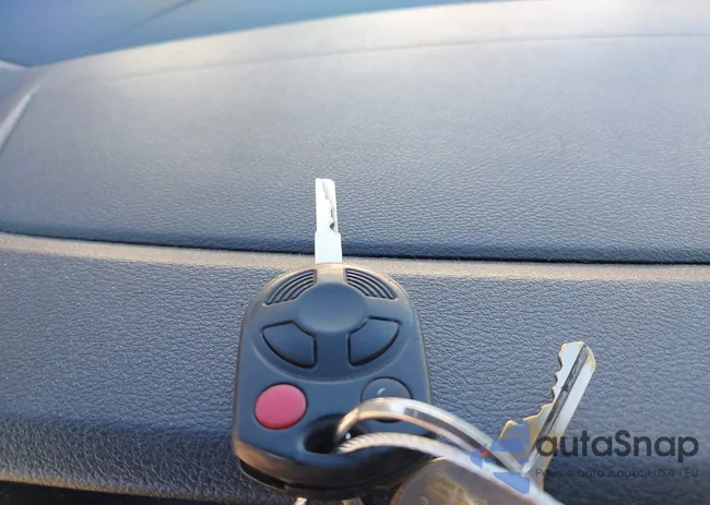 1FTYR1YM3HKA91044: 43483300