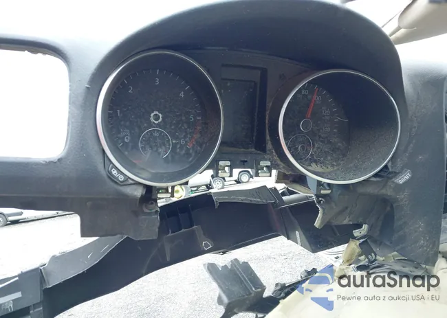 3VWPL7AJ2EM623305: 43483334