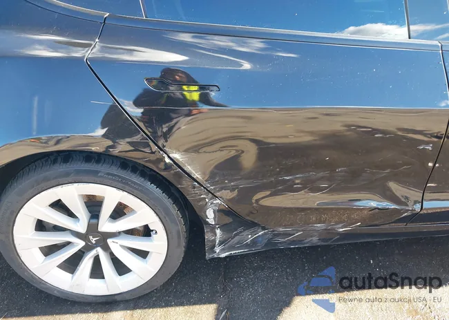 5YJ3E1EB8NF182120: 43484559