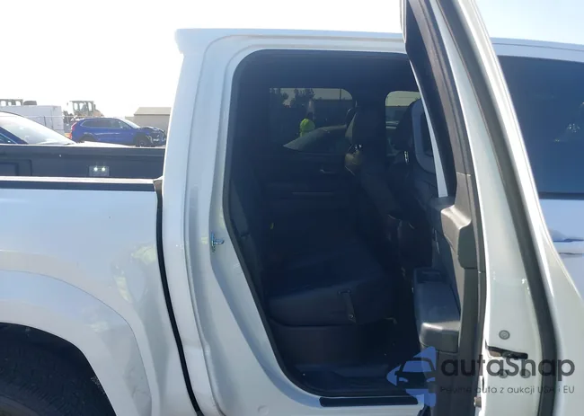 3TMLB5JNXRM076592: 43484717