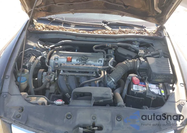 1HGCP2F71BA154904: 43484727