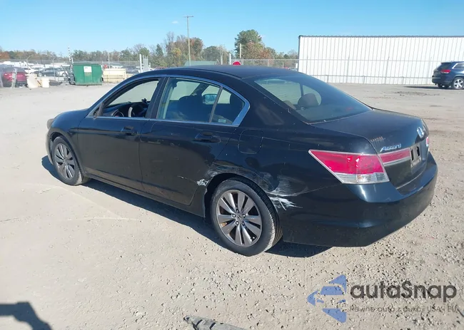 1HGCP2F71BA154904: 43484727