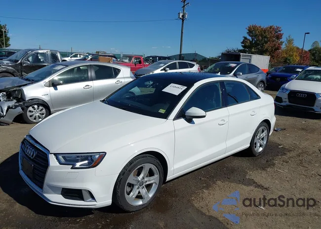 WAUB8GFFXH1010916: 43484814