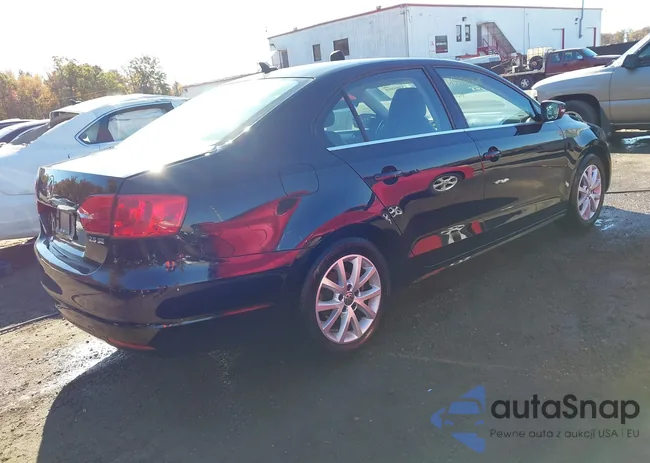 3VWDP7AJ9DM302822: 43484868