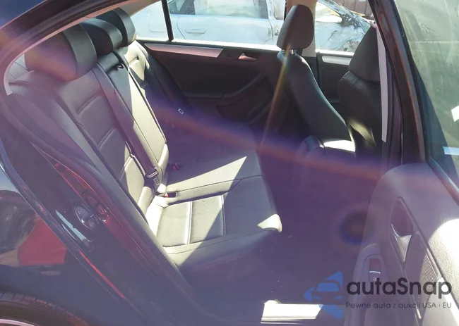 3VWDP7AJ9DM302822: 43484868