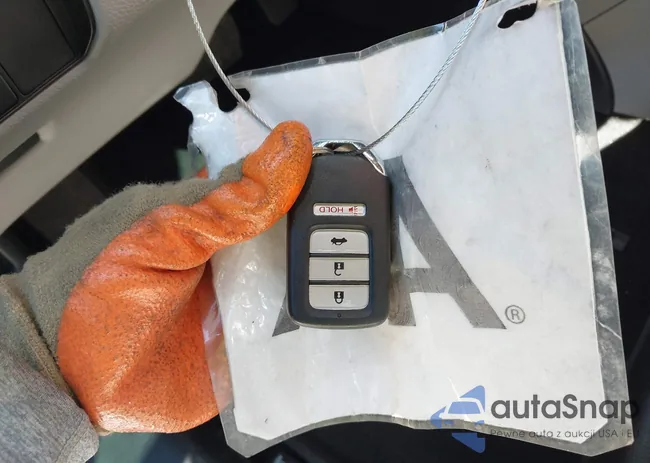 1HGCR2F80FA167457: 43484157