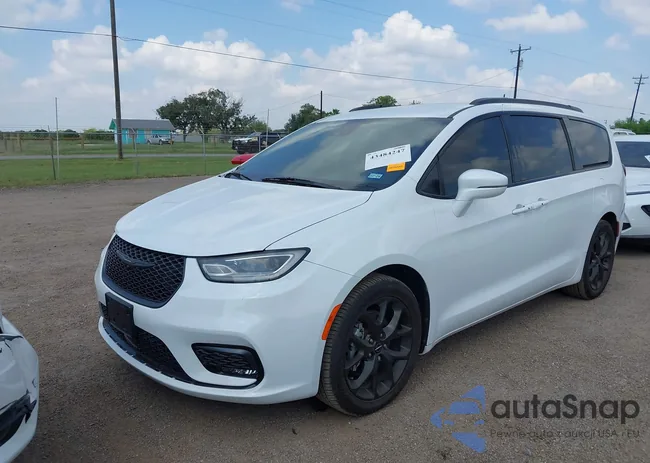 2C4RC1FG7MR565253: 43484247