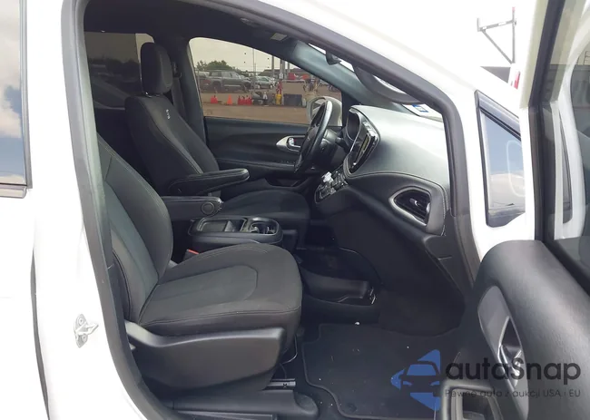 2C4RC1FG7MR565253: 43484247