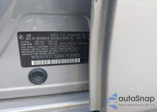 WBAFR7C54BC804963: 43484415