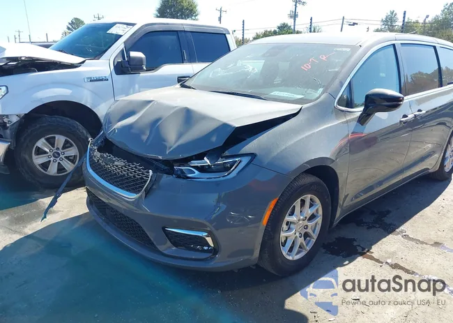 2C4RC1BGXSR531472: 43485800