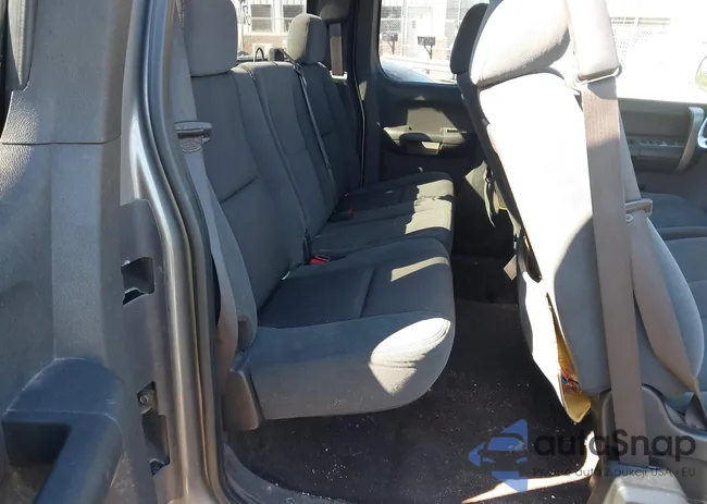 1GCEK29J79Z126226: 43485064