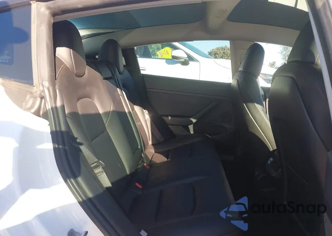 5YJ3E1EB1MF079586: 43485206