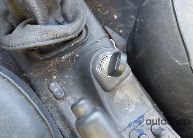 YS3DD75B2V7010948: 43485240