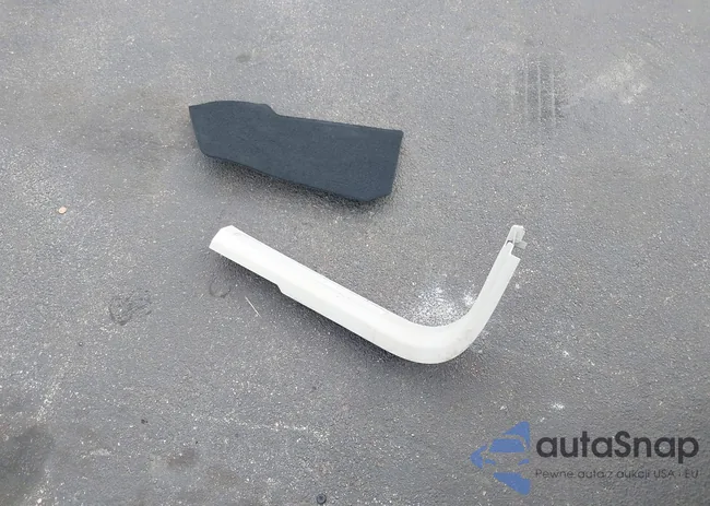 YV4L12DF7P1301418: 43485298